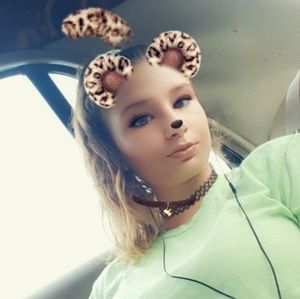 Meet your Posher, Amber